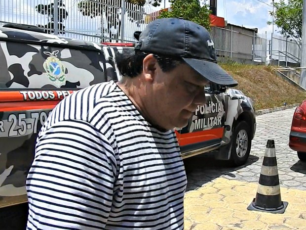 Adail Pinheiro é transferido para presídio (Foto: Isis Capistrano/G1 AM)