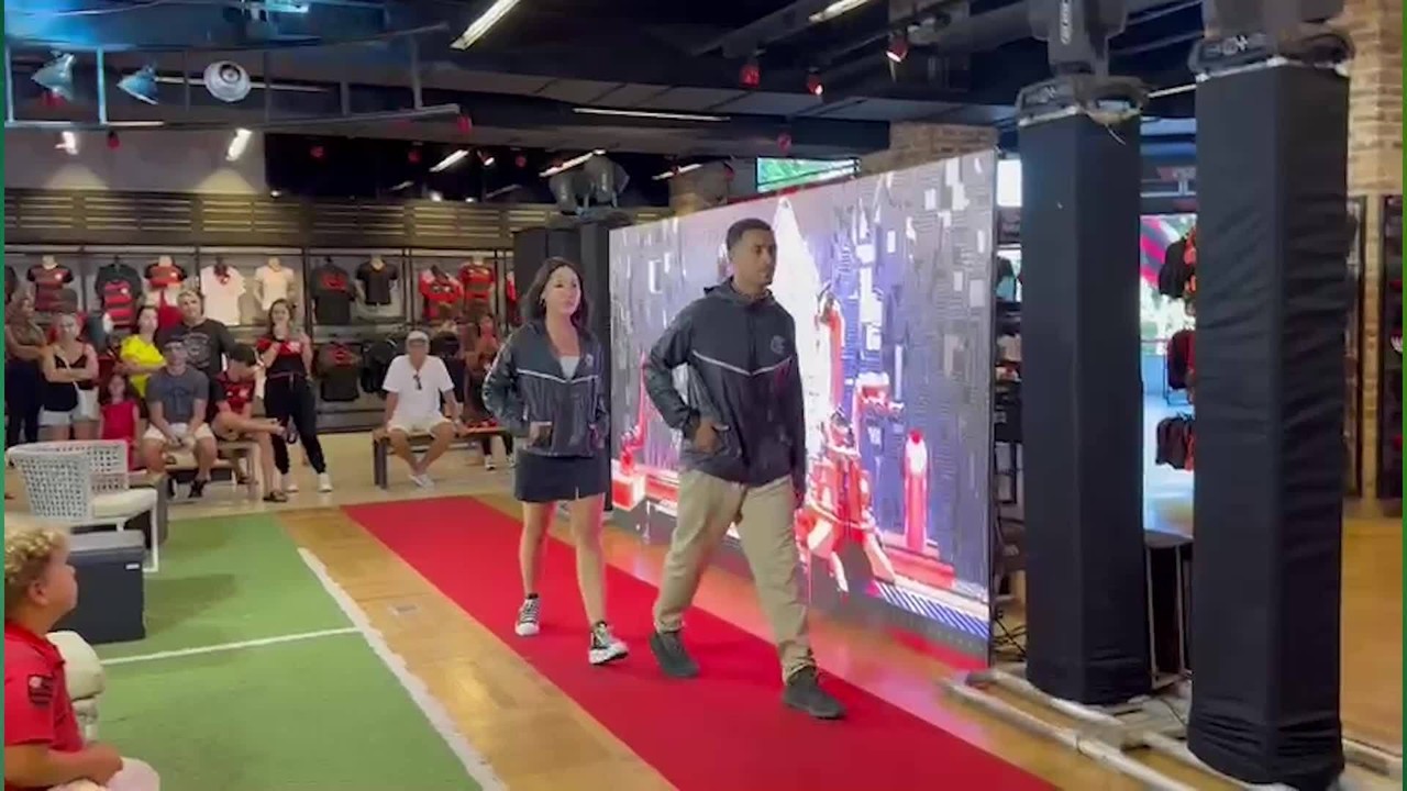 Em evento na G&aacute;vea, Flamengo lan&ccedil;a cole&ccedil;&atilde;o de roupas 'Metaverso Inverno 23'