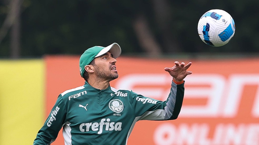 Abel se torna o segundo técnico estrangeiro com mais jogos pelo Palmeiras; veja lista