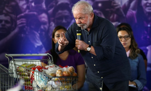 Lula durante evento com mulheres em São Paulo
