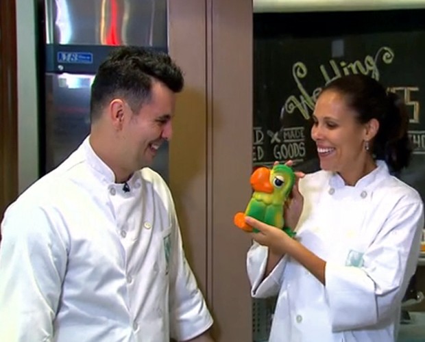 Casal brasileiro faz sucesso com confeitaria em Nova Iorque (Foto: Mais Você/TV Globo)