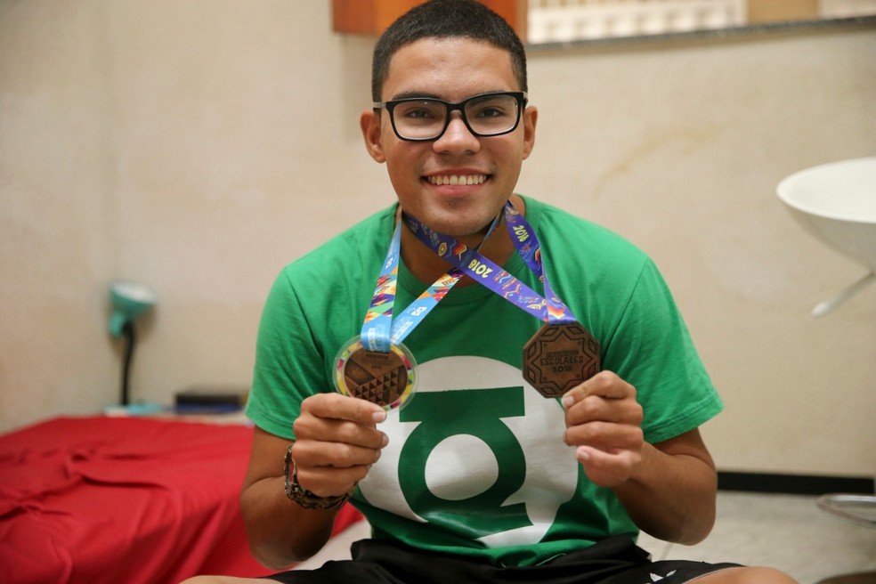 Estudante diz que realizou um sonho ao ingressar na universidade — Foto: Helene Santos