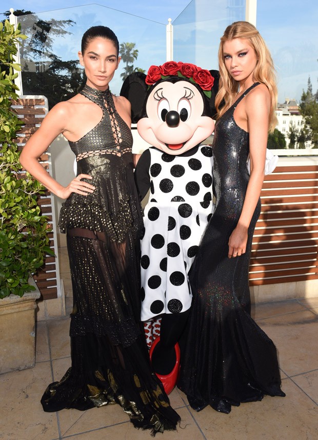 Lily Aldridge, Minnie Mouse e Stella Maxwell (Foto: Getty Images)