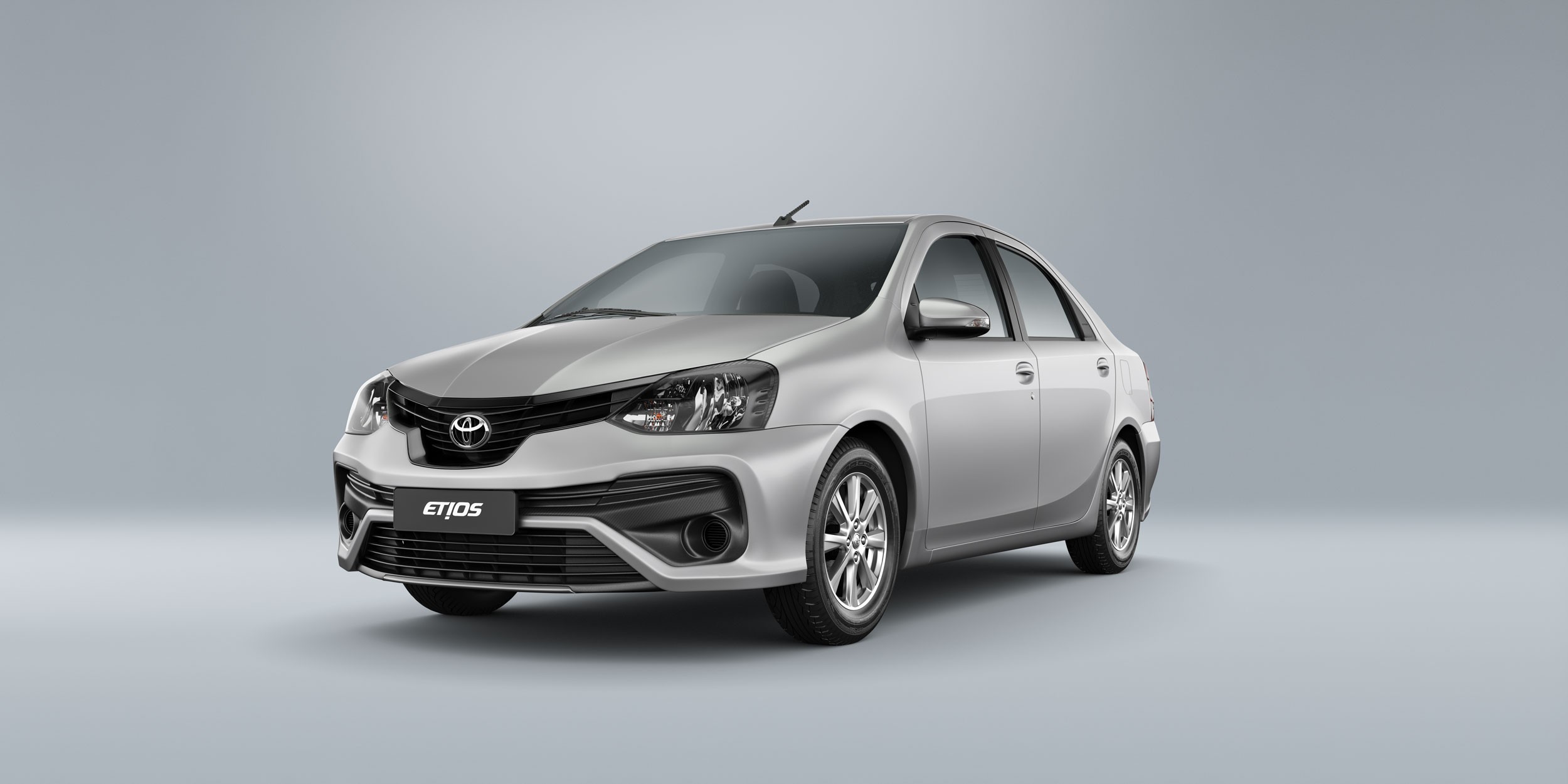 Toyota Etios 2021 ganha preparaÃ§Ã£o para GNV e nova central multimÃ­dia; preÃ§os comeÃ§am em R$ 55.390