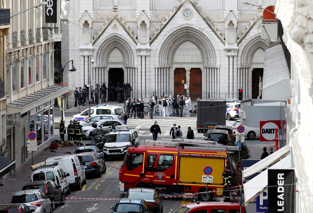 Ataque a faca deixa 3 mortos em Nice, na França; 1 vítima foi decapitada |  Mundo | G1