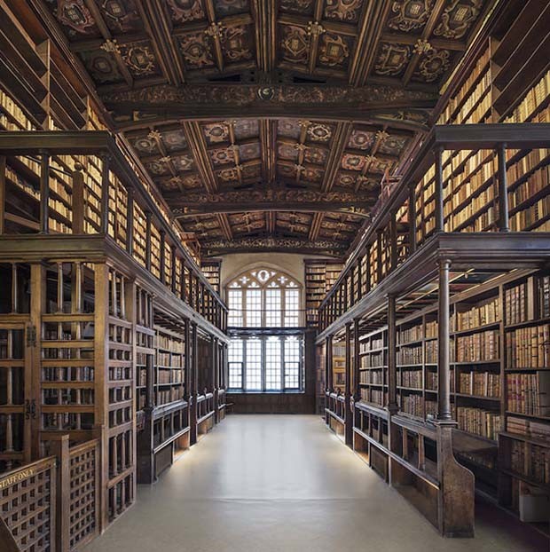 Biblioteca Duke Humfrey, em Oxford, na Inglaterra (Foto: Reinhard Görner)