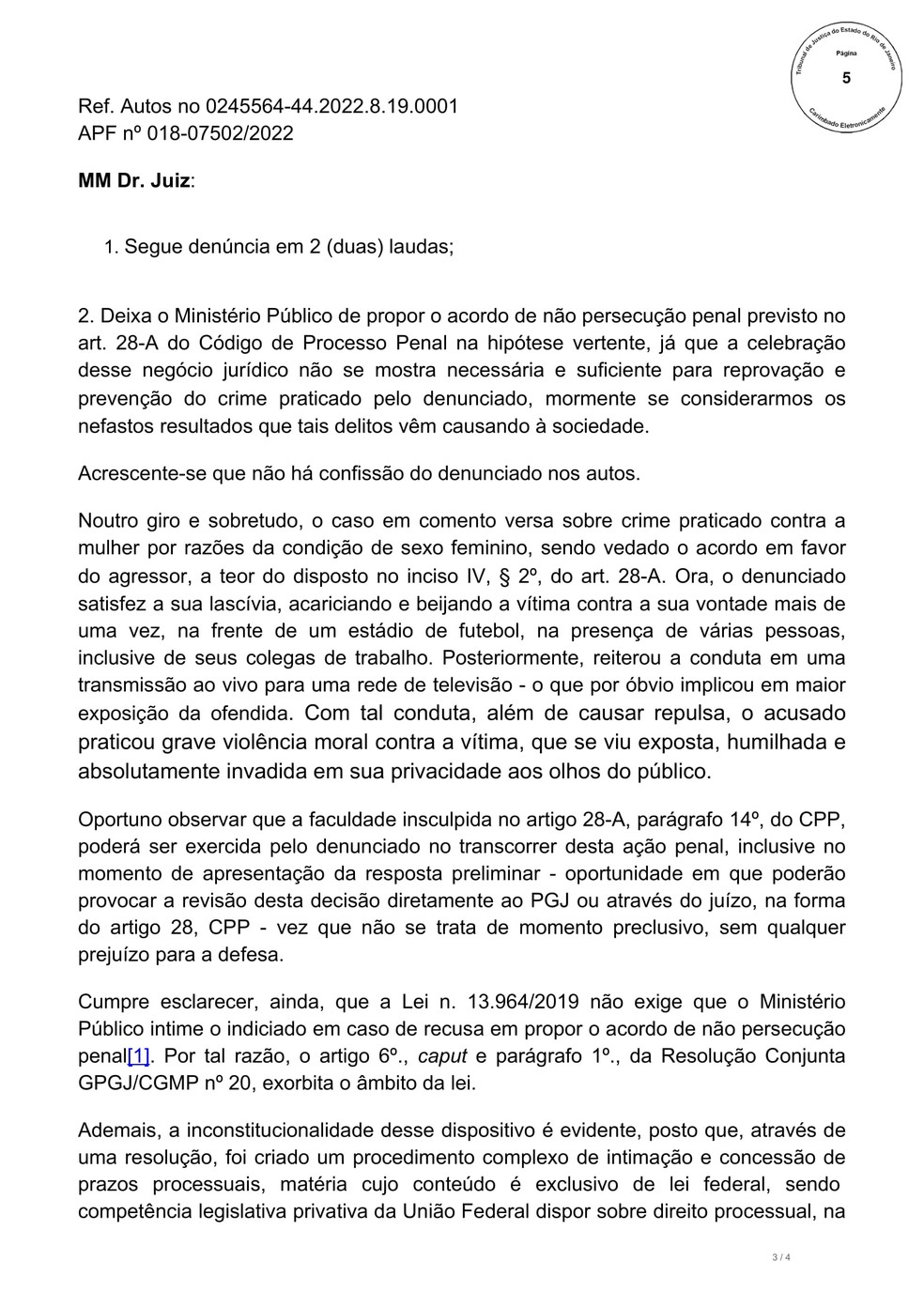 Denúncia do MP contra torcedor do Flamengo que assediou jornalista - Parte 1 — Foto: Reprodução