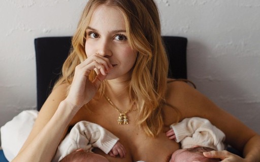 Isabella Scherer relata parto de gêmeos: "Bento nasceu empelicado"