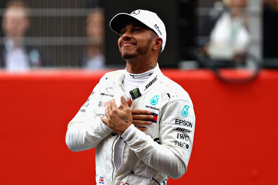Hamilton conquista segunda pole do ano na Espanha, com Vettel em terceiro