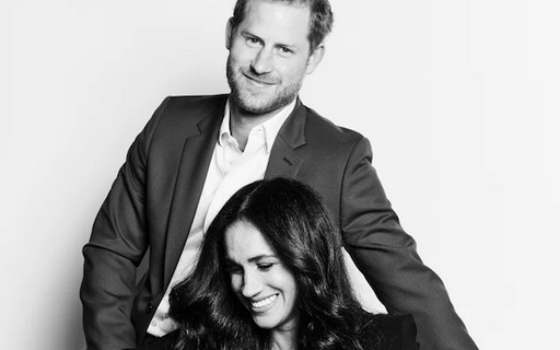 Meghan Markle Usa Relogio De Lady Di Em Nova Foto Oficial Com Harry Flipboard