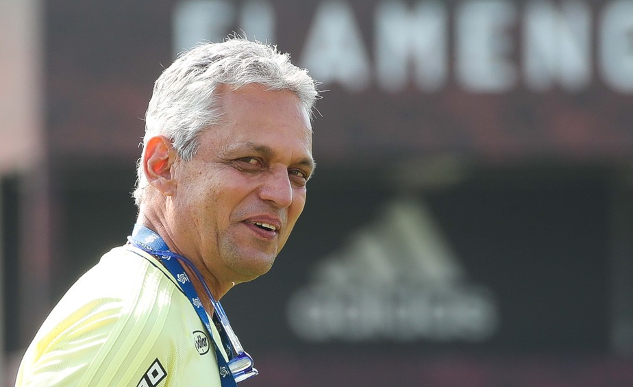 Ricardo Rocha diz achar difícil Rueda trocar o Flamengo pela seleção colombiana