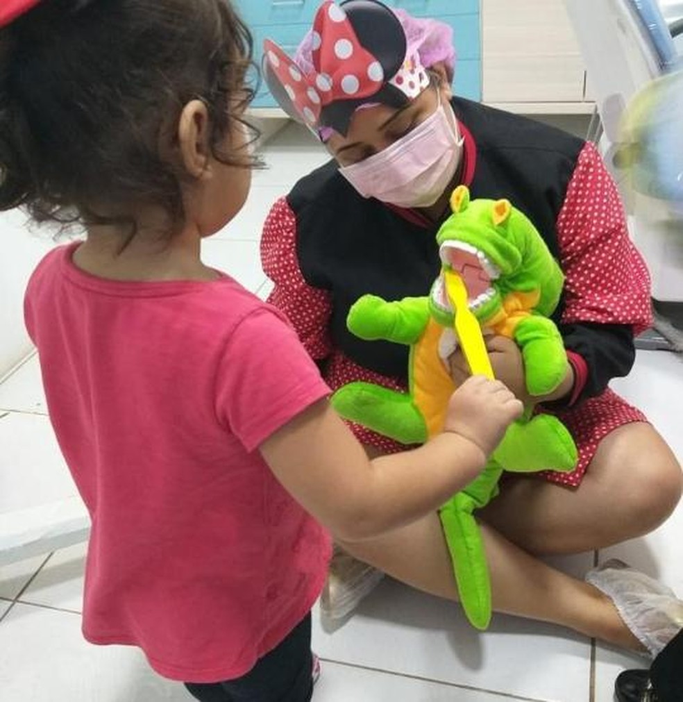 "Parabéns para a Dra. Vivian Dantas que tem muito cuidado e carinho pelos baixinhos. Abraço da Alessandra!" — Foto: Arquivo Pessoal