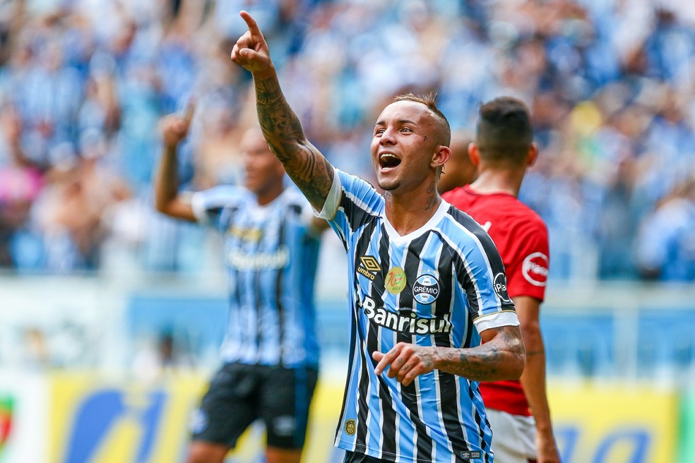 Everton ganha status de "cara da vez" no Grêmio (Foto: Lucas Uebel/Divulgação Grêmio)