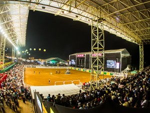 G1 - Axé e sertanejo animam público na última noite do Rodeio de Americana  - notícias em Festa do Peão de Americana 2015