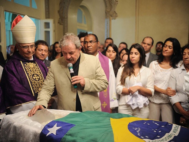 Lula compareceu ao velório de Marcelo Déda, em Aracaju (Foto: Marcelle Cristinne/ASN)