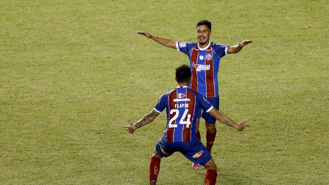 Daniel comemora gol contra o Confiança que garantiu o Bahia na final da Copa do Nordeste