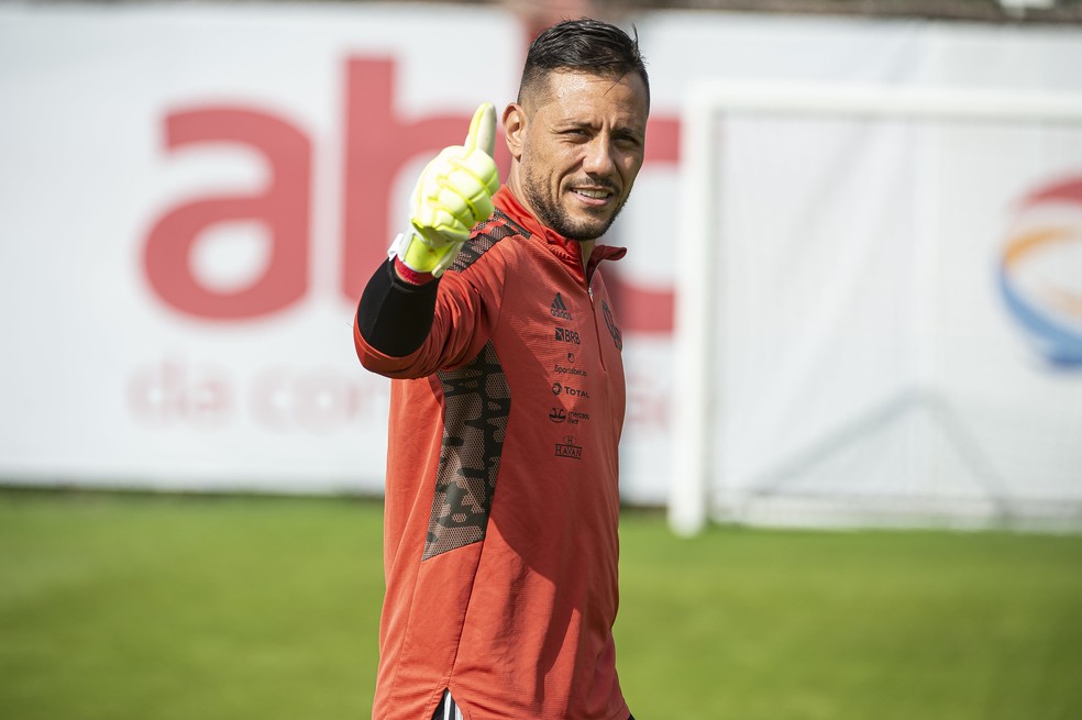 Diego Alves não levou gol nos últimos quatro jogos que disputou pelo Flamengo — Foto: Alexandre Vidal/Flamengo