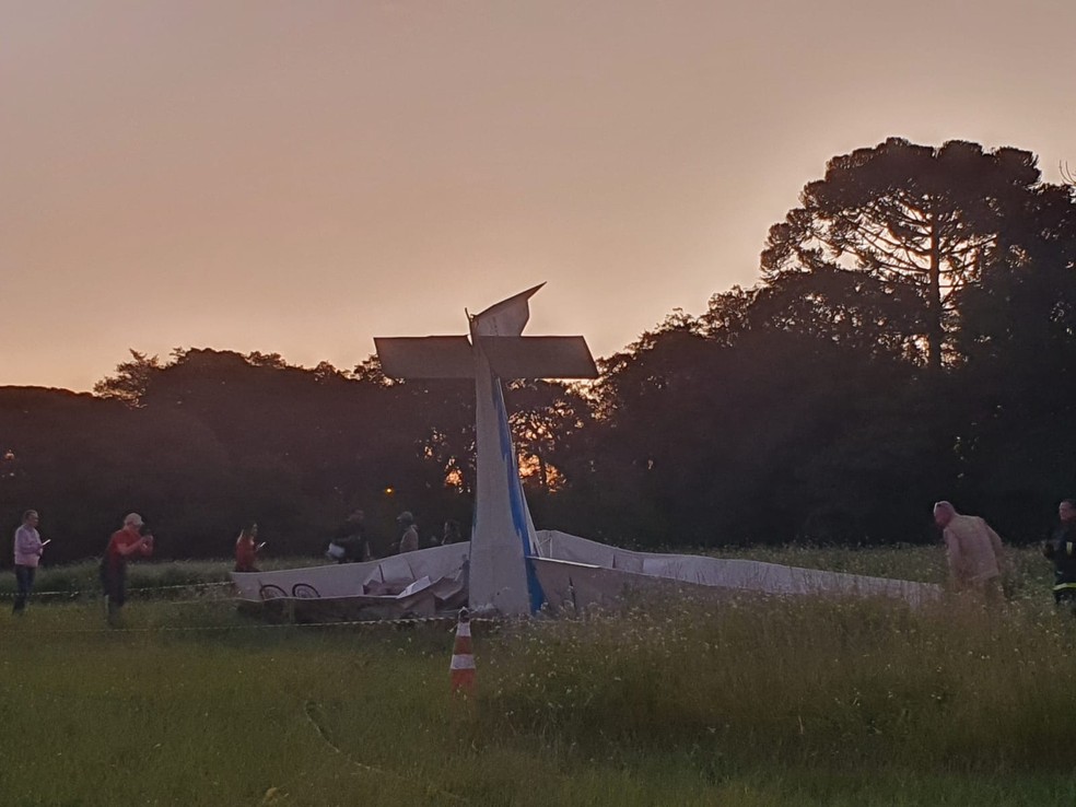 Homem morre após aeronave cair no Paraná — Foto: Ana Zimmermann/RPC