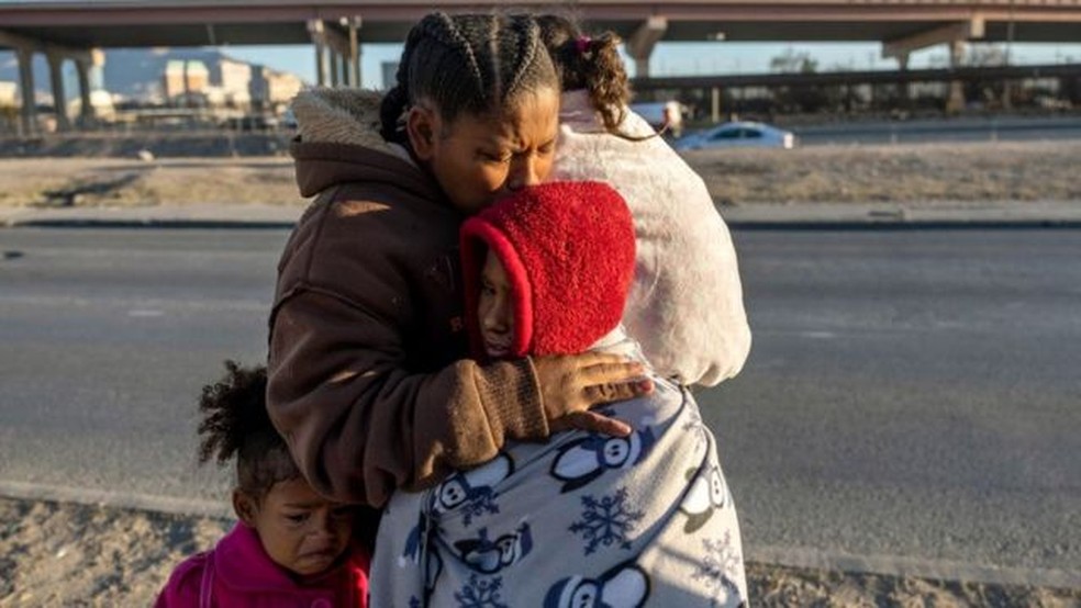 'Estamos desesperados': a cidade na fronteira dos EUA abarrotada de imigrantes à espera de mudanças na lei