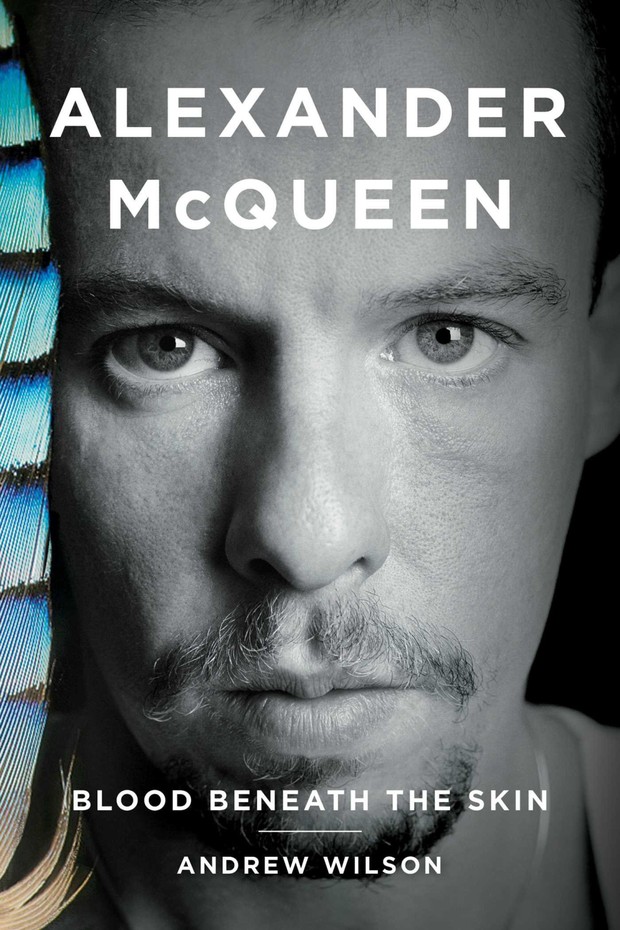 A biografia de Alexander McQueen (Foto: Divulgação)