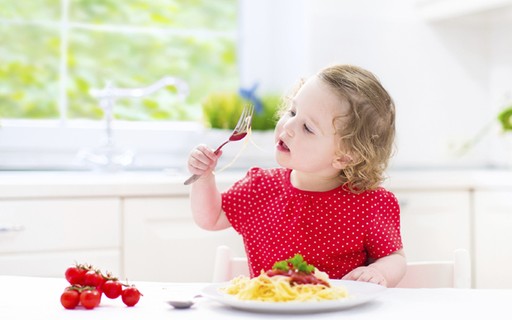 Criança pode ser vegetariana? - Revista Crescer | Alimentação
