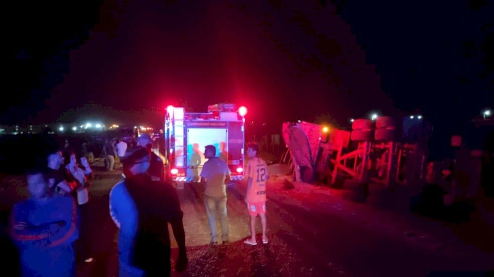 Acidente aconteceu entre Nova Andradina e Ivinhema — Foto: Reprodução