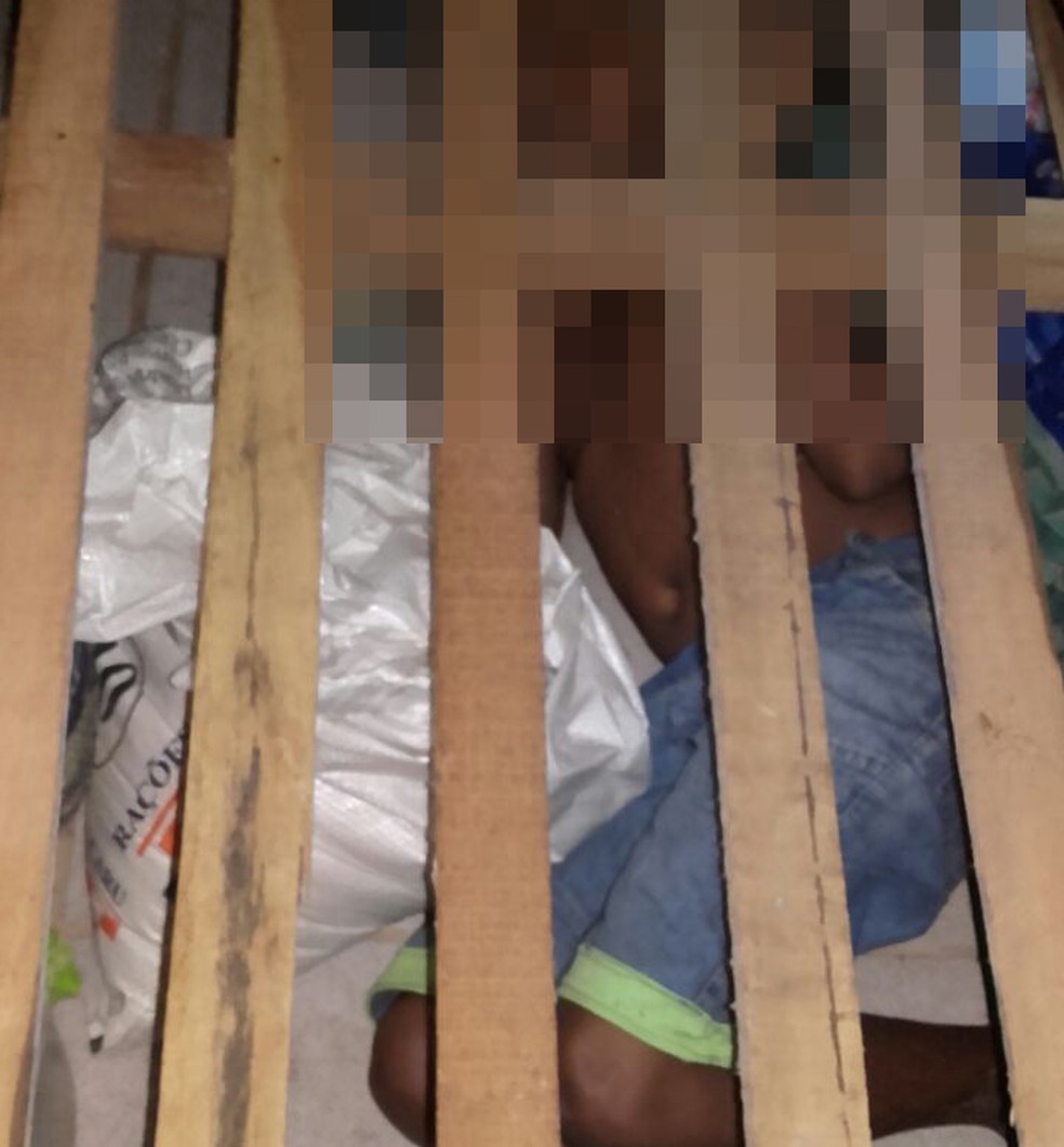 Menino de 11 anos foi encontrado debaixo da cama de um detento (Foto: Divulgação / Sinpoljuspi)