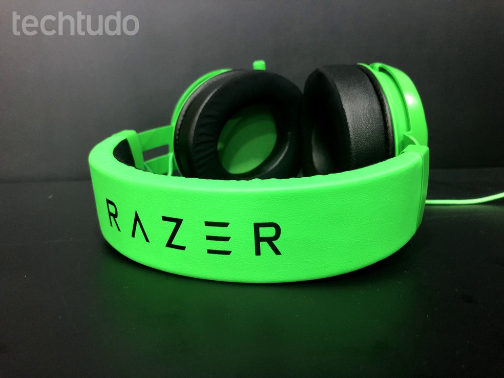 Produtos da Razer costumam trazer a marcante combinação das cores preto e verde fluorescente — Foto: Diego Borges/TechTudo