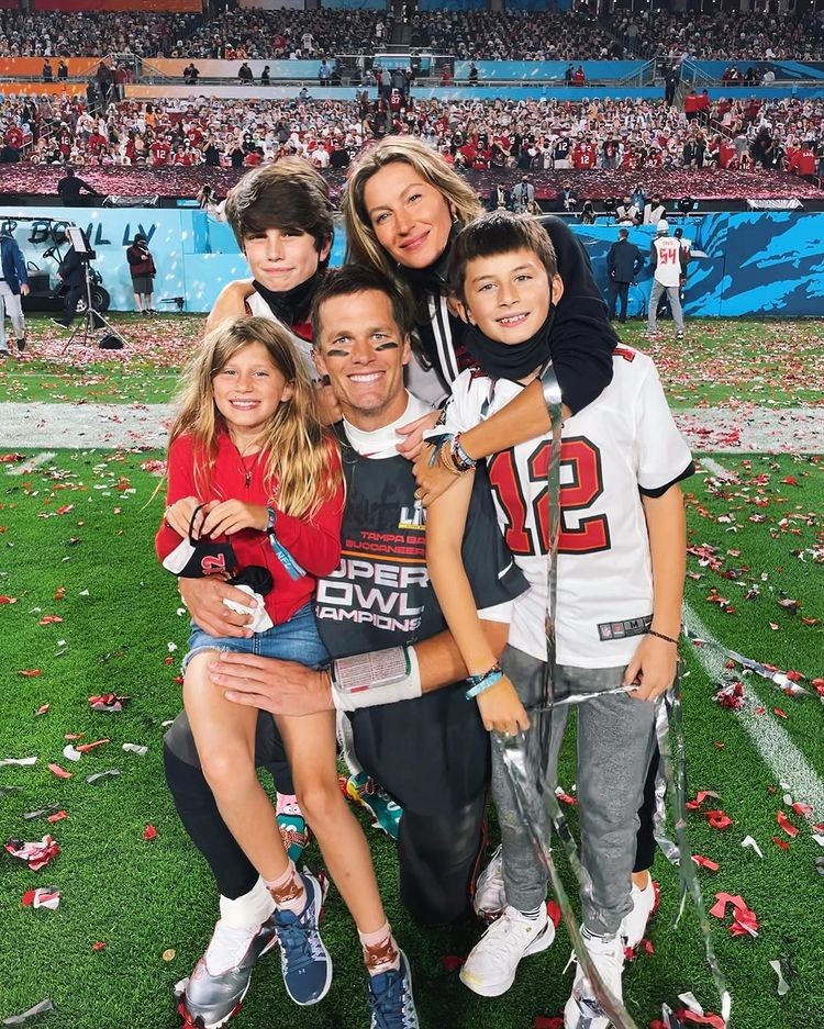 Tom Brady, Gisele Bündchen e os filhos (Foto: Reprodução: Instagram)