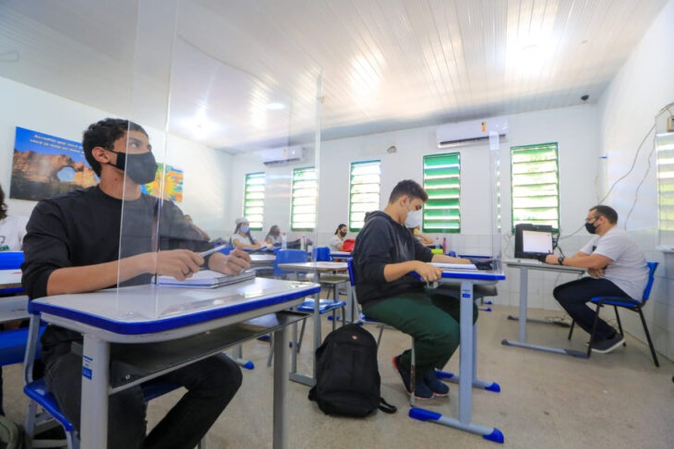 Turmas de 5º e 9º anos da rede estadual de ensino voltam às aulas presenciais no Piauí — Foto: Seduc PI