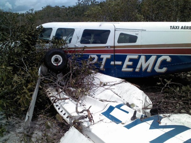 Avião caiu no município de Humberto de Campos (Foto: Divulgação/Ascom)