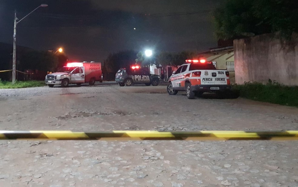 Testemunhas relataram que a garota estava em um carro com os criminosos. â€” Foto: Rafaela Duarte/Verdes Mares