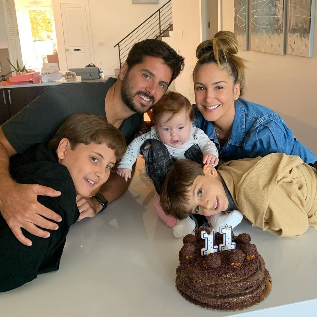 Claudia Leitte com o Márcio Pedreira e os filhos, Davi, Rafael e Bela (Foto: Reprodução/Instagram)