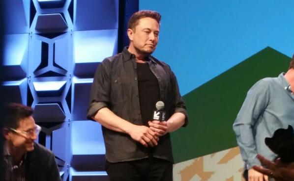 Elon Musk no SXSW. Empresário fez aparição surpresa (Foto: Época Negócios)