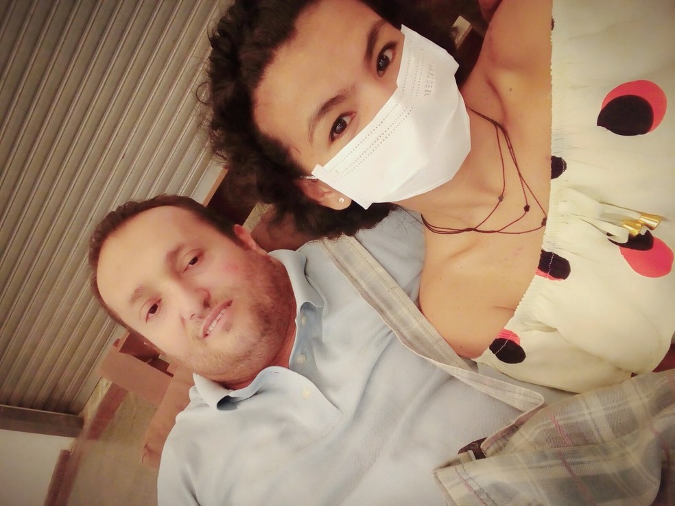 Casal se conheceu durante o tratamento contra o câncer e moram juntos em Jaú (Foto: Arquivo pessoal)