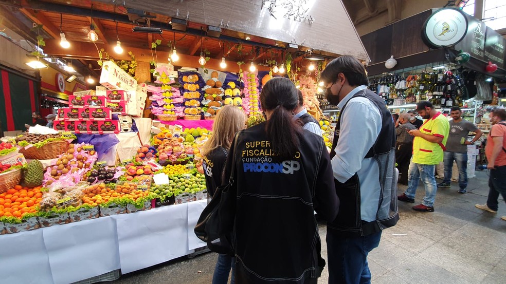 Procon realiza fiscalização no Mercado Municipal de São Paulo — Foto: Divulgação