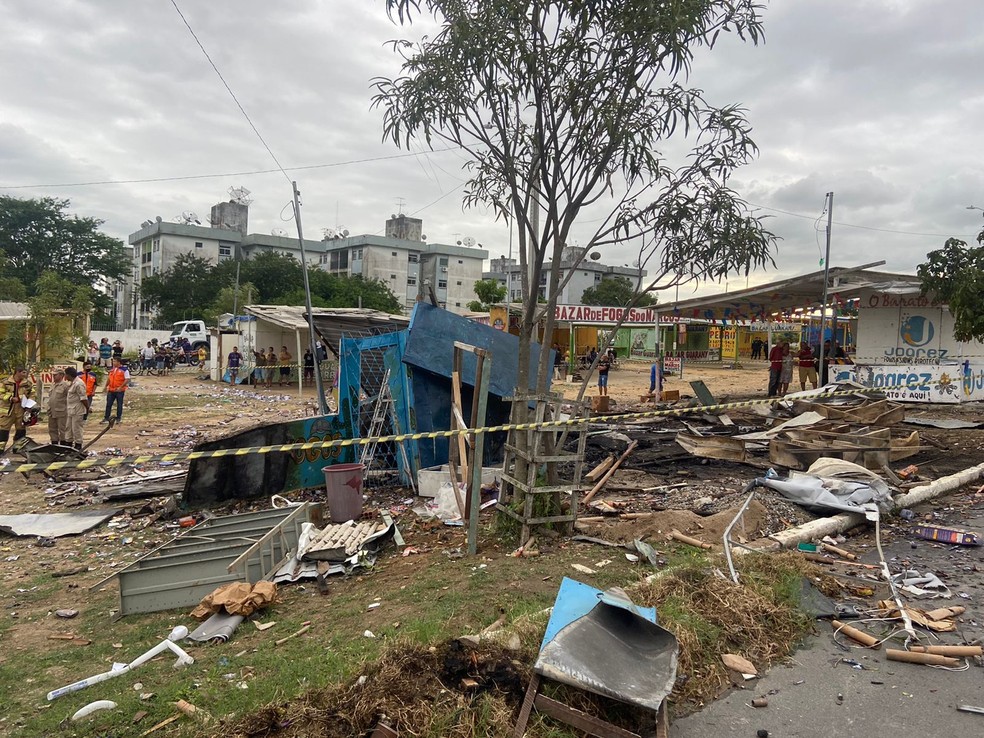 Área em que barracas de fogos foram atingidas por explosão em Campina Grande — Foto: Lídice Pegado/TV Paraíba