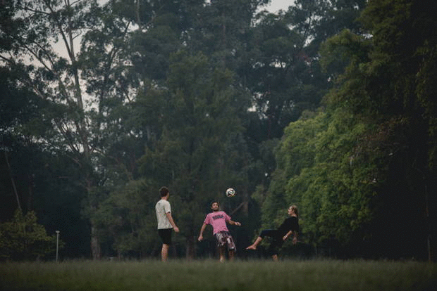 GIF - sequência bola, 60 anos do Parque Ibirapuera (Foto: Marcelo Brandt/G1)