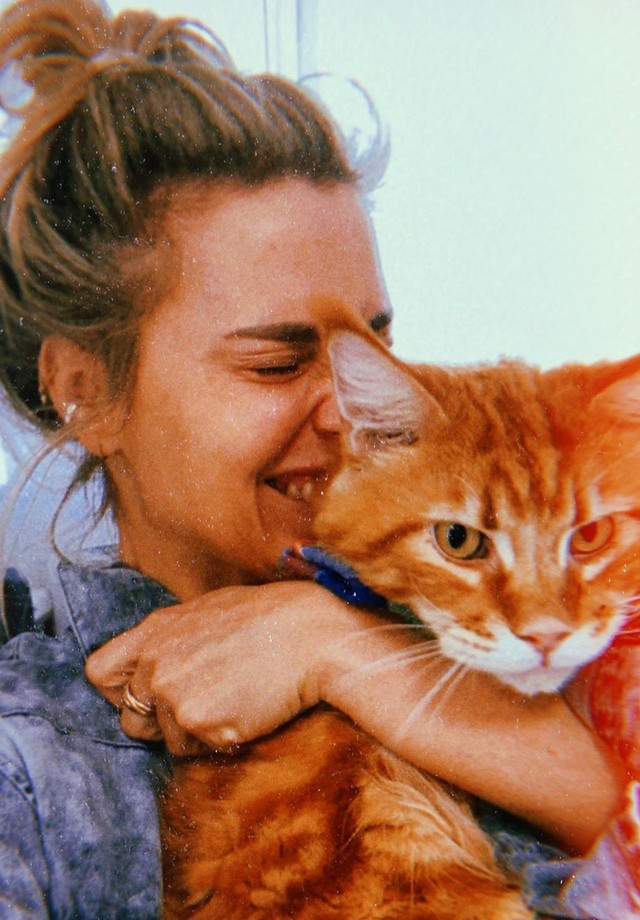 Gato gigante de Carolina Dieckmann rouba a cena em sequência de fotos (Foto: Reprodução/Instagram)