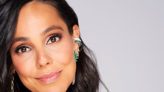 Carolina Neves: designer que conta histórias através de joias