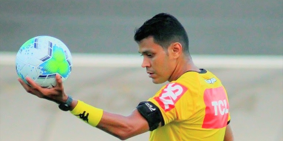 Árbitro Jonata de Souza Gouveia não apitou o jogo de sábado, pela Série D — Foto: Divulgação/Ascom FAF