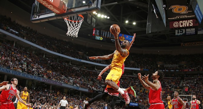 Cleveland Cavaliers x Chicago Bulls jogo 5 semifinais do leste LeBron James (Foto: Gregory Shamus / Getty Images)