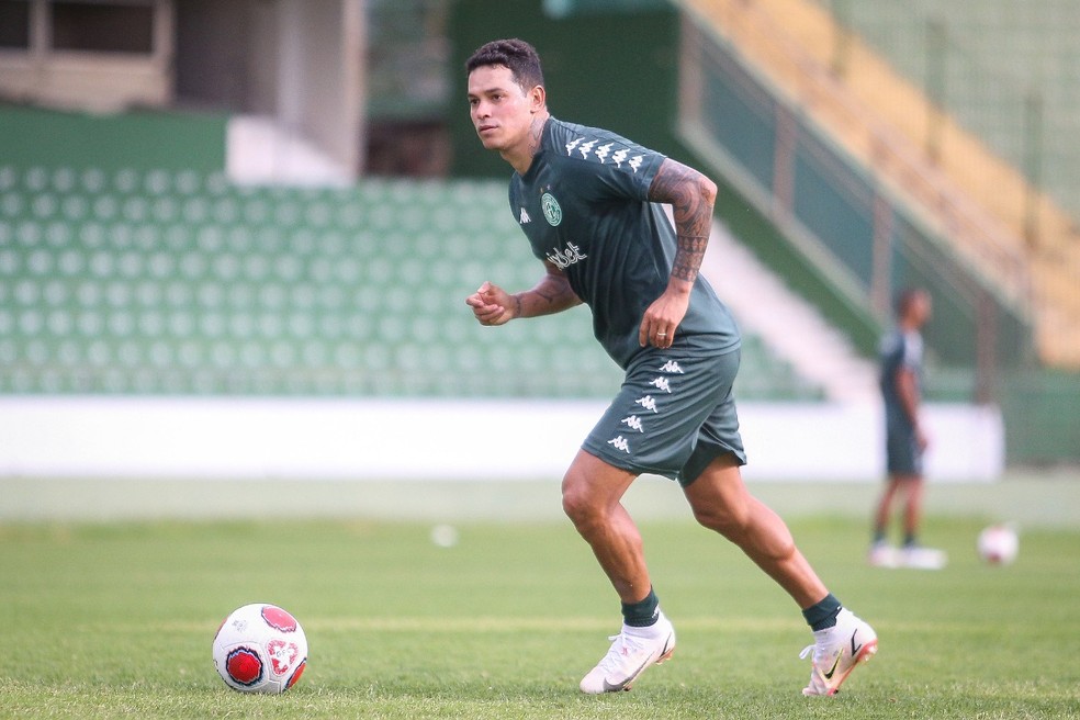 Giovanni Augusto em treino do Guarani — Foto: Thomaz Marostegan/Guarani FC