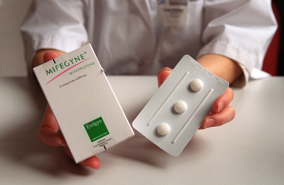 FDA libera a venda de mifepristona, remédio que pode provocar um aborto, em farmácias dos EUA