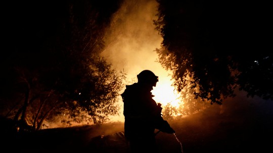 Incêndios no Chile consomem mais de 750 hectares e ameaçam terras agrícolas