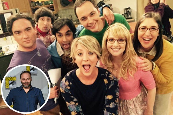 Steven Molaro e o elenco de 'The Big Bang Theory' (Foto: Getty Images//Reprodução)