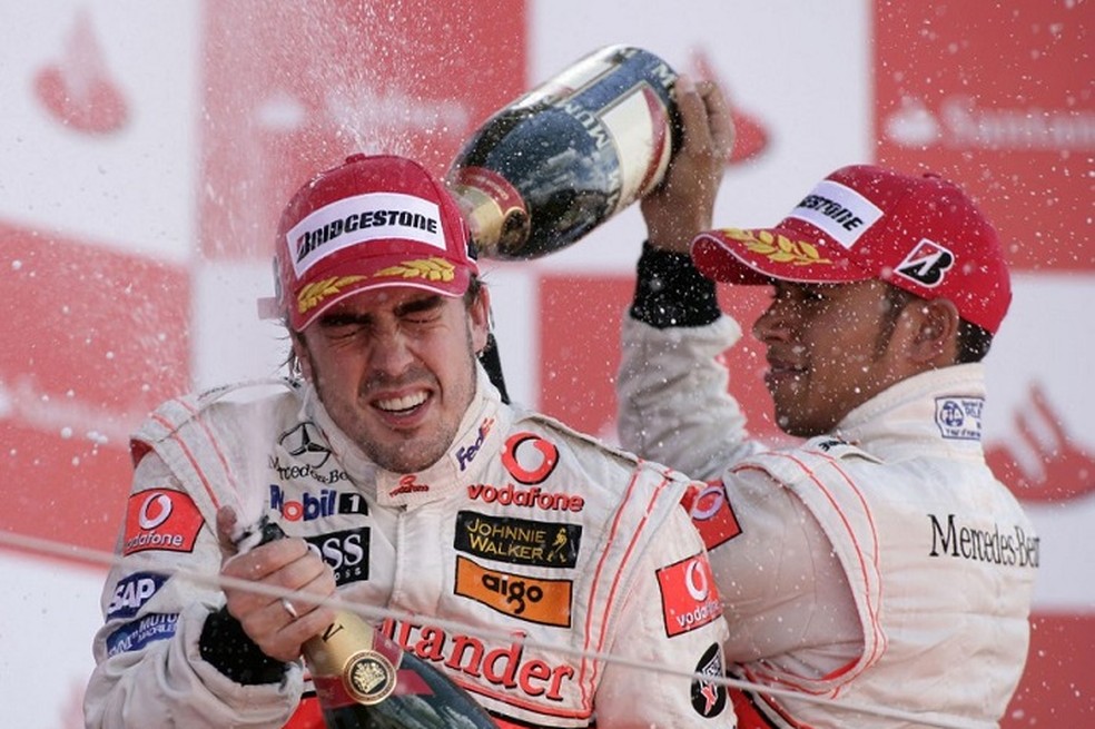 Alonso levou a pior no duelo com Hamilton em 2007 (Foto: F1 Fanatic)