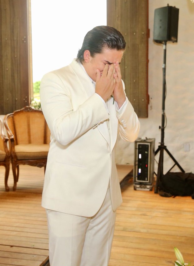 Whindersson Nunes chorando durante seu casamento com Luísa Sonza (Foto: Manuela Scarpa/Brazil News)
