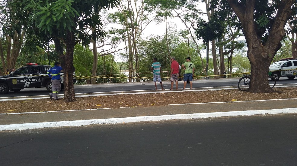 Corpo foi encontrado na Av. Maranhão, Zona Norte de Teresina — Foto: Divulgação /PM-PI