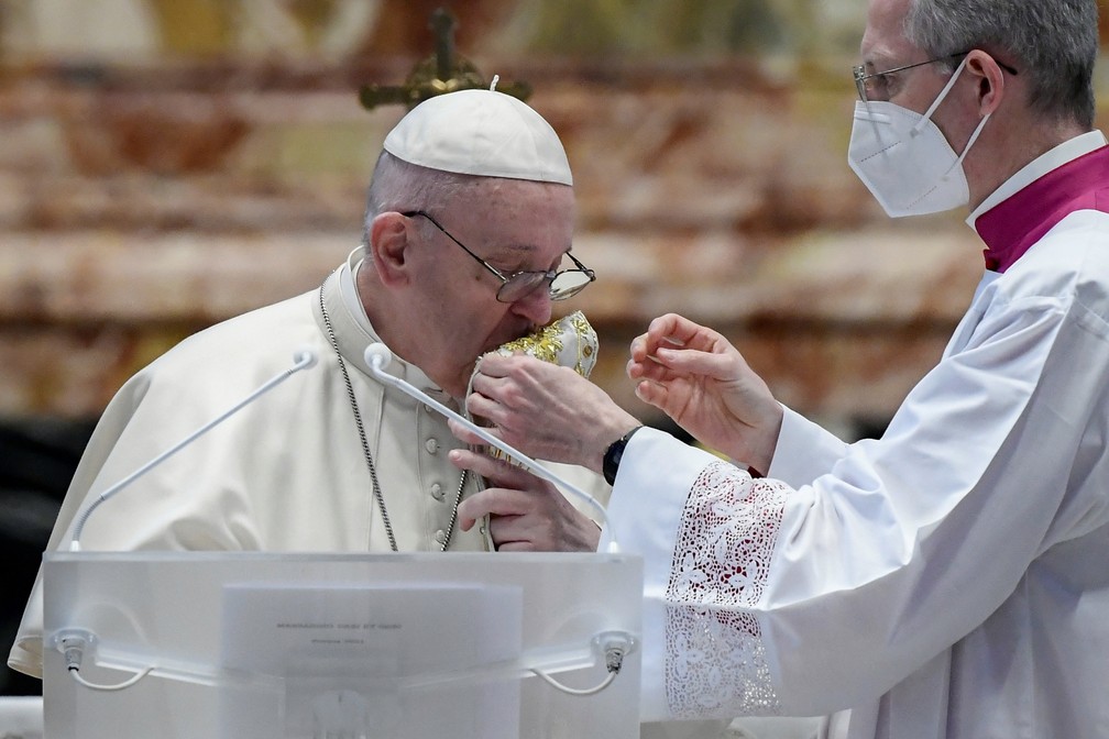 Vaticano - Papa Francisco fez o pronunciamento de Páscoa sem a presença de fiéis — Foto: Filippo Monteforte/Reuters